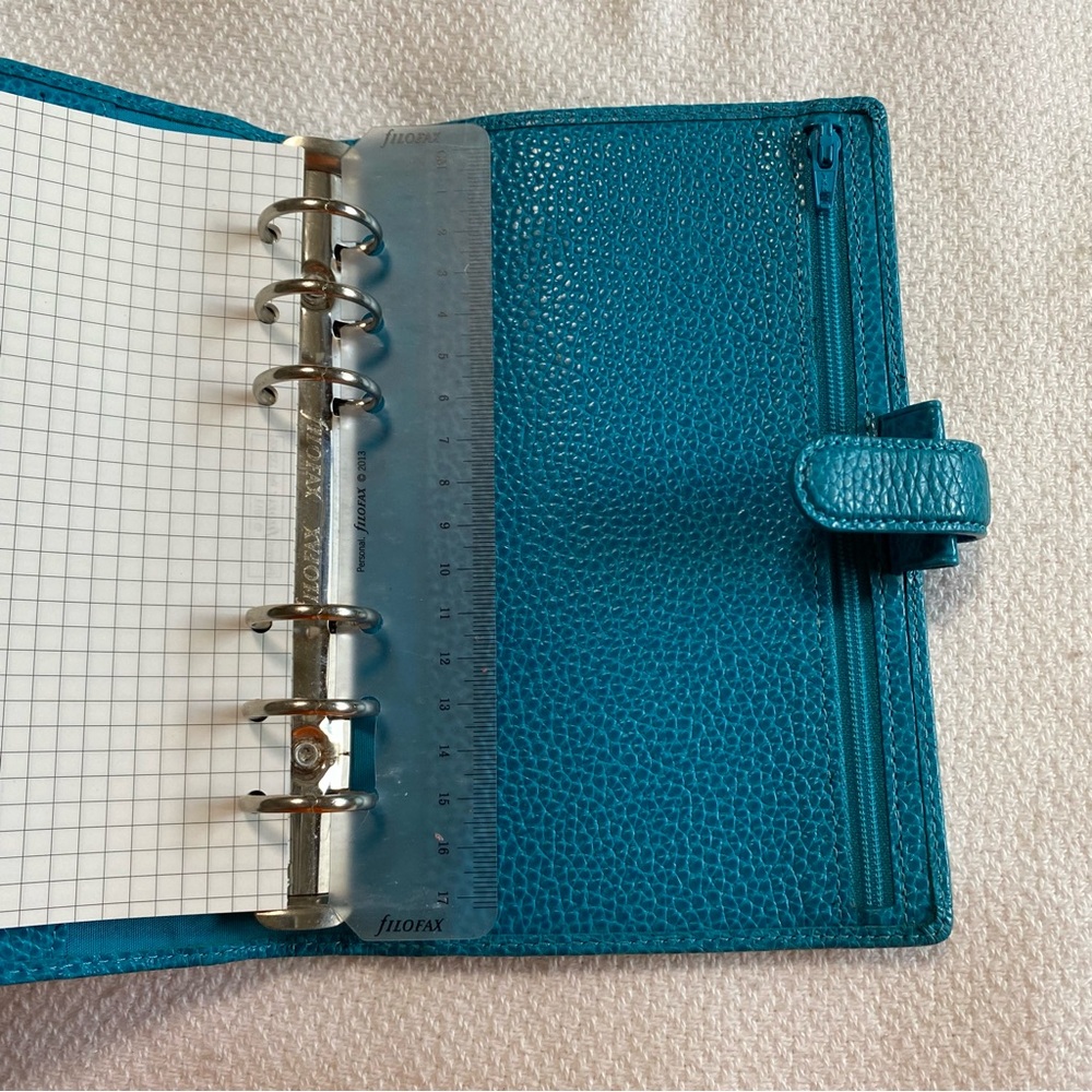 filoFAX Finsbury Teal Personal Pebbled Leather Organizer - Picture 6 of 11